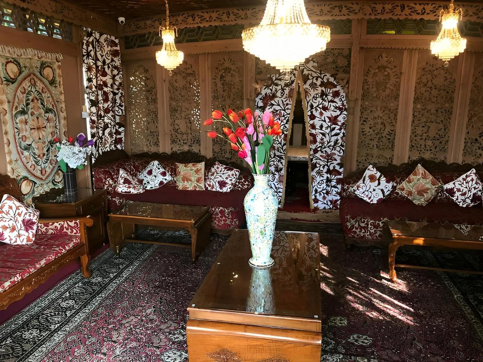 Heritage Amina Group Of Houseboats Hotell Srīnagar Exteriör bild